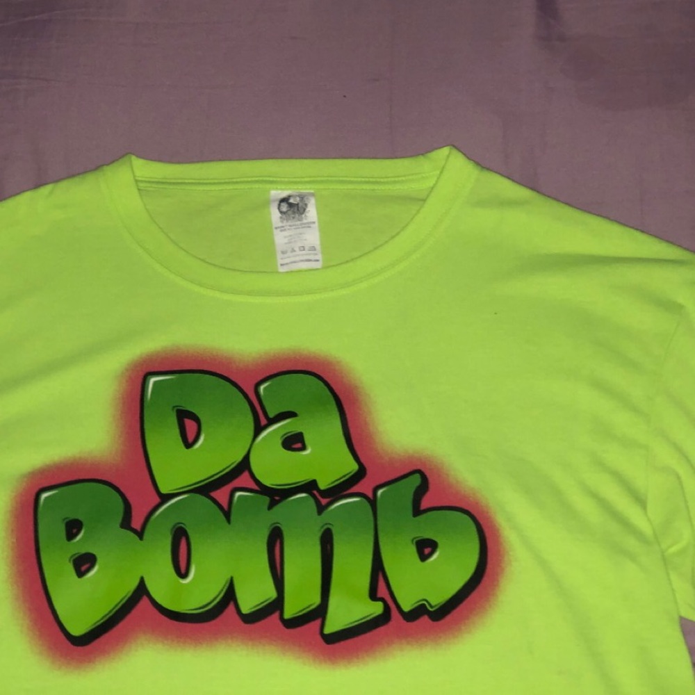 neon green da bomb T-shirt 🧼🧪
